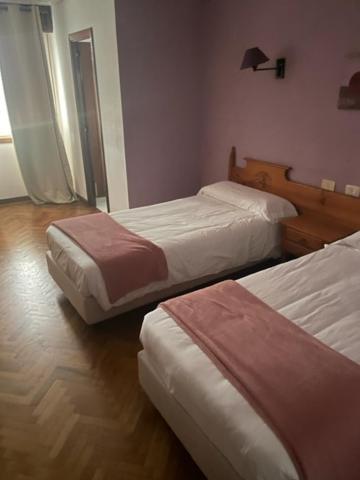 Albergue Hostal Sao Telmo Tui Exterior foto
